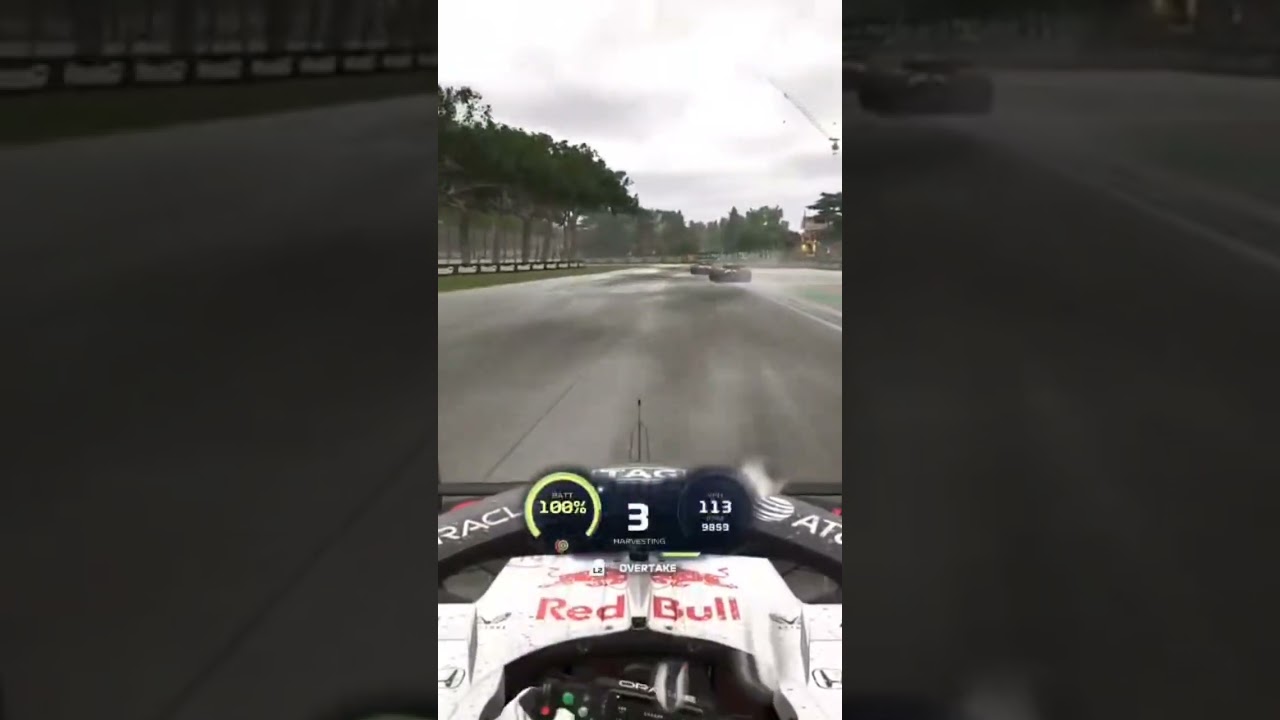 Wyprzedzanie w deszczu! 👏🏻😬 #WetRace #InTheRain #BraveMove #WheelToWheel #RaceBattle #Motorsport