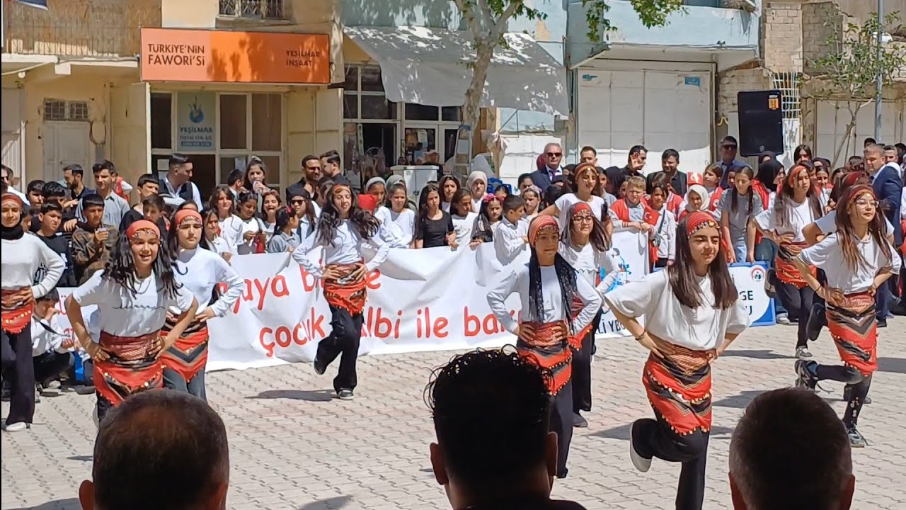 Ella Ella 23 Nisan Dans Gösterisi Mardin Yeşilli