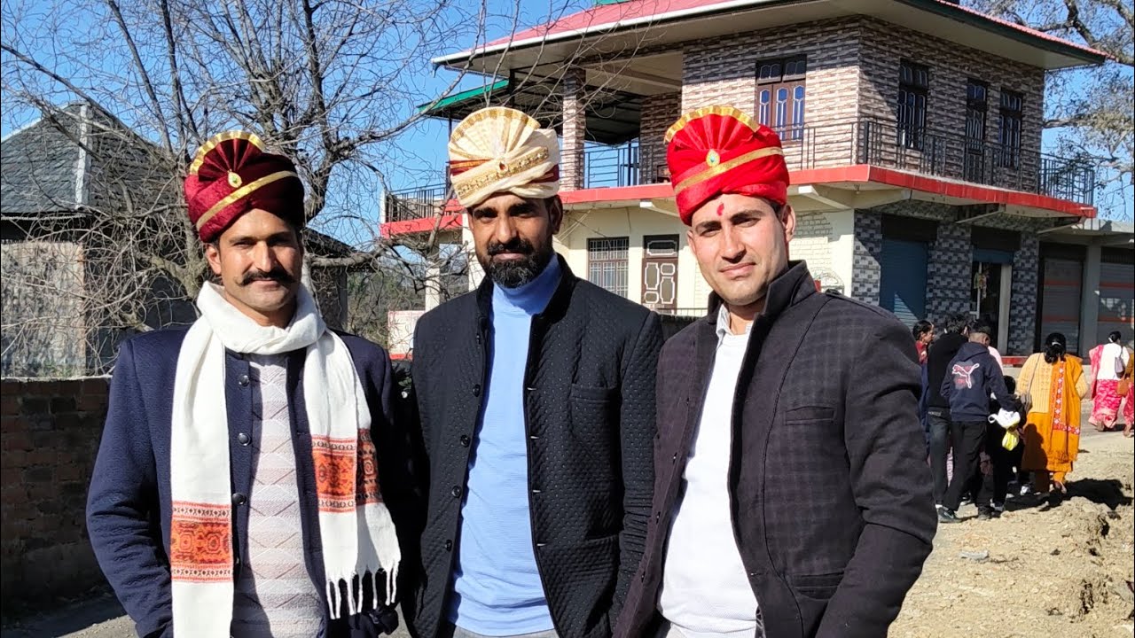 शास्त्री जी दूल्हा बनकर अपने मंदिर में  शीश नवाते हुए 🎉🎉#marrige #trending #pahadi 05/02/2026 