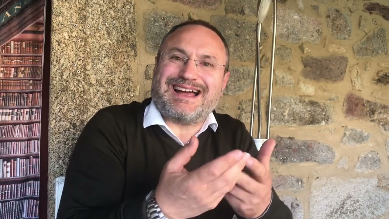 30- Cláusulas contratuais gerais -falta de comunicação e informação das cláusulas.