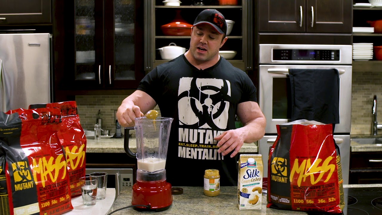 MUTANT RECIPES - MUTANT MASS PB Brownie Shake