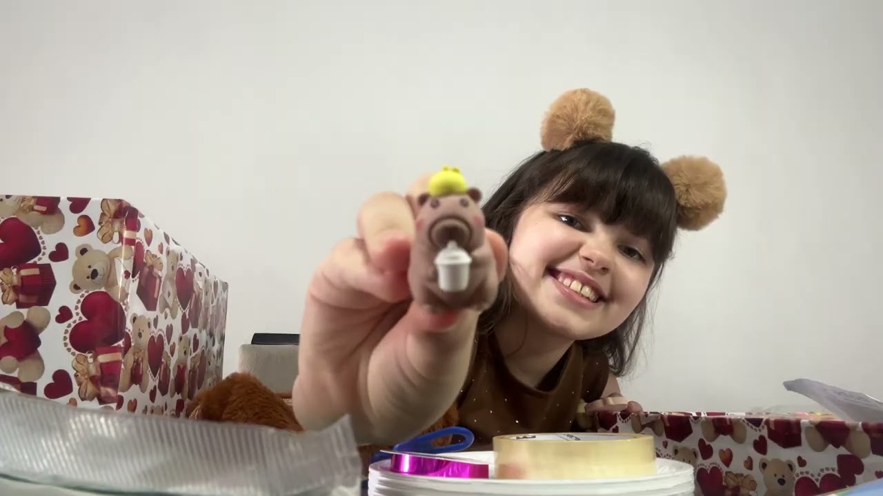 Organizando meu material escolar! Tema Capivara 🐾🐾