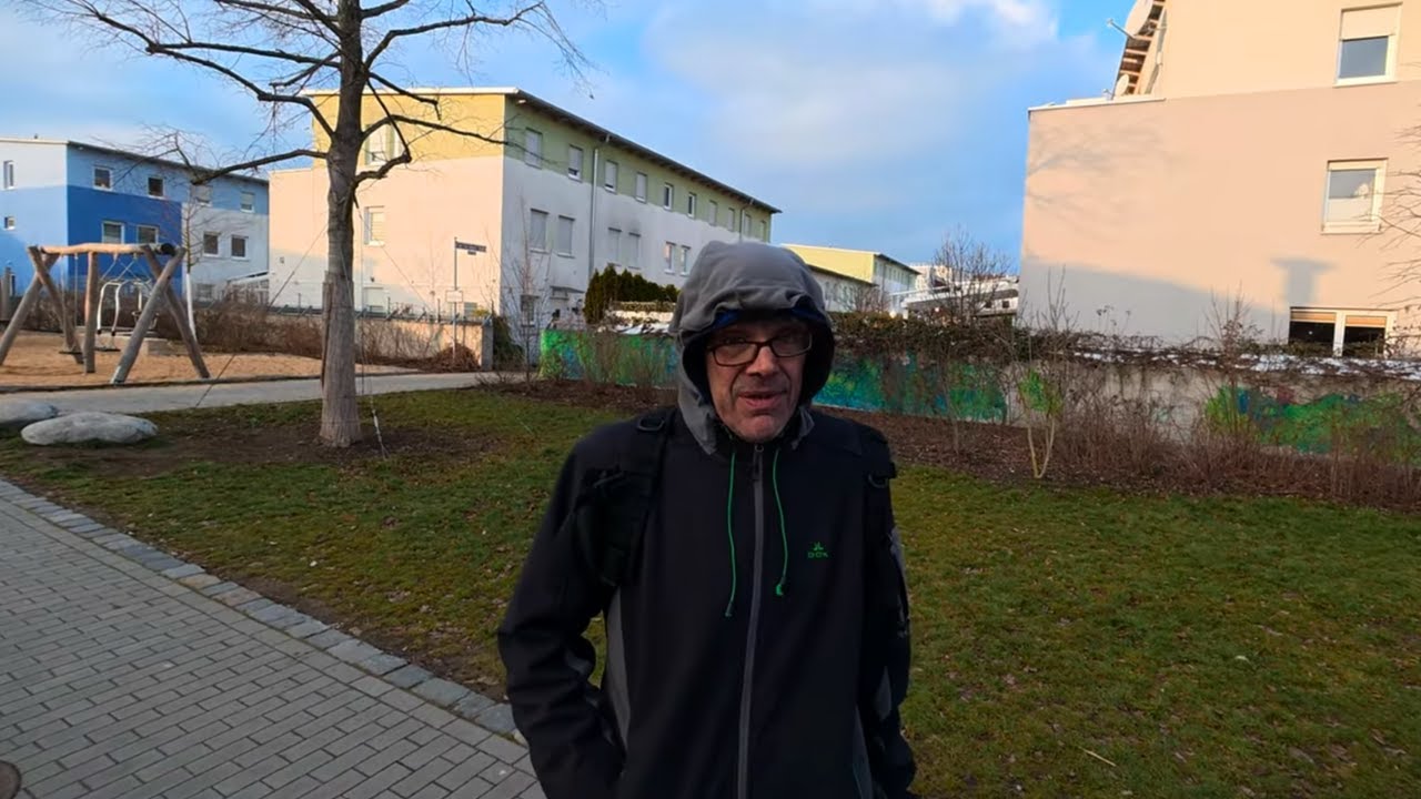 Stefan lebt in der Heilsarmee und sammelt trotzdem Flaschen – warum er kein Bürgergeld bekommt
