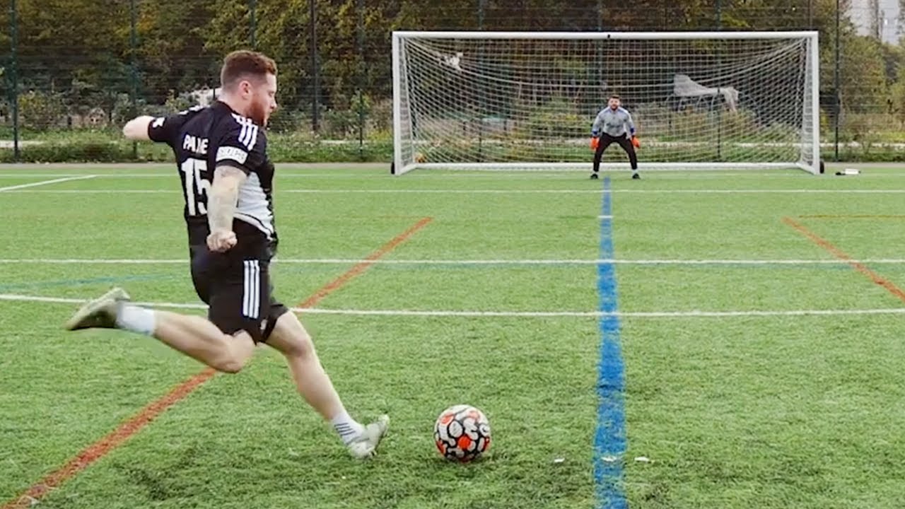 The CURL on Behzinga's Free Kick is MESMERISING