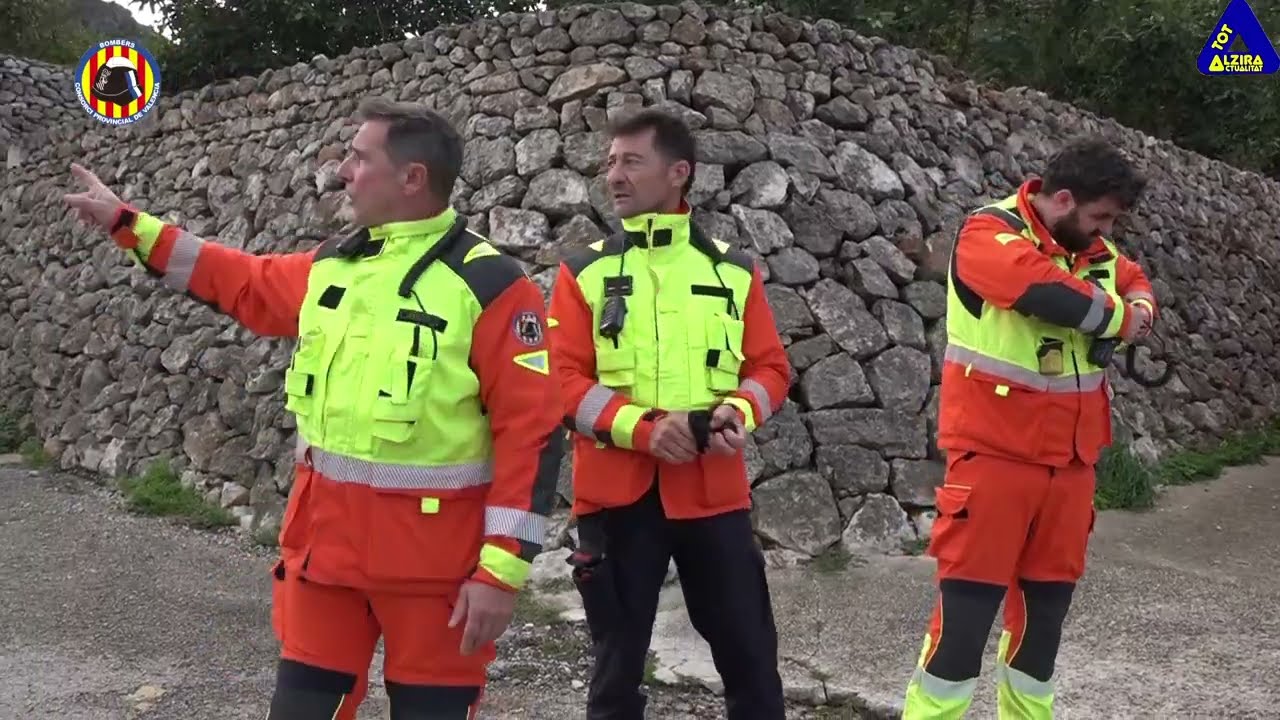 Recerca d'una jove a una zona rural de Favara.