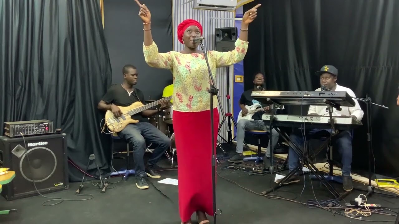 VIIM NE SOUNOOGO   ELLA NIKIEMA   LIVE