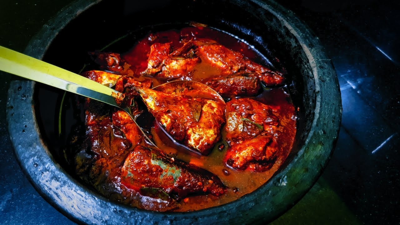 Raja Panna Upkari, a fiery and tangy, GSB style Mackerel Pulli Munchi.