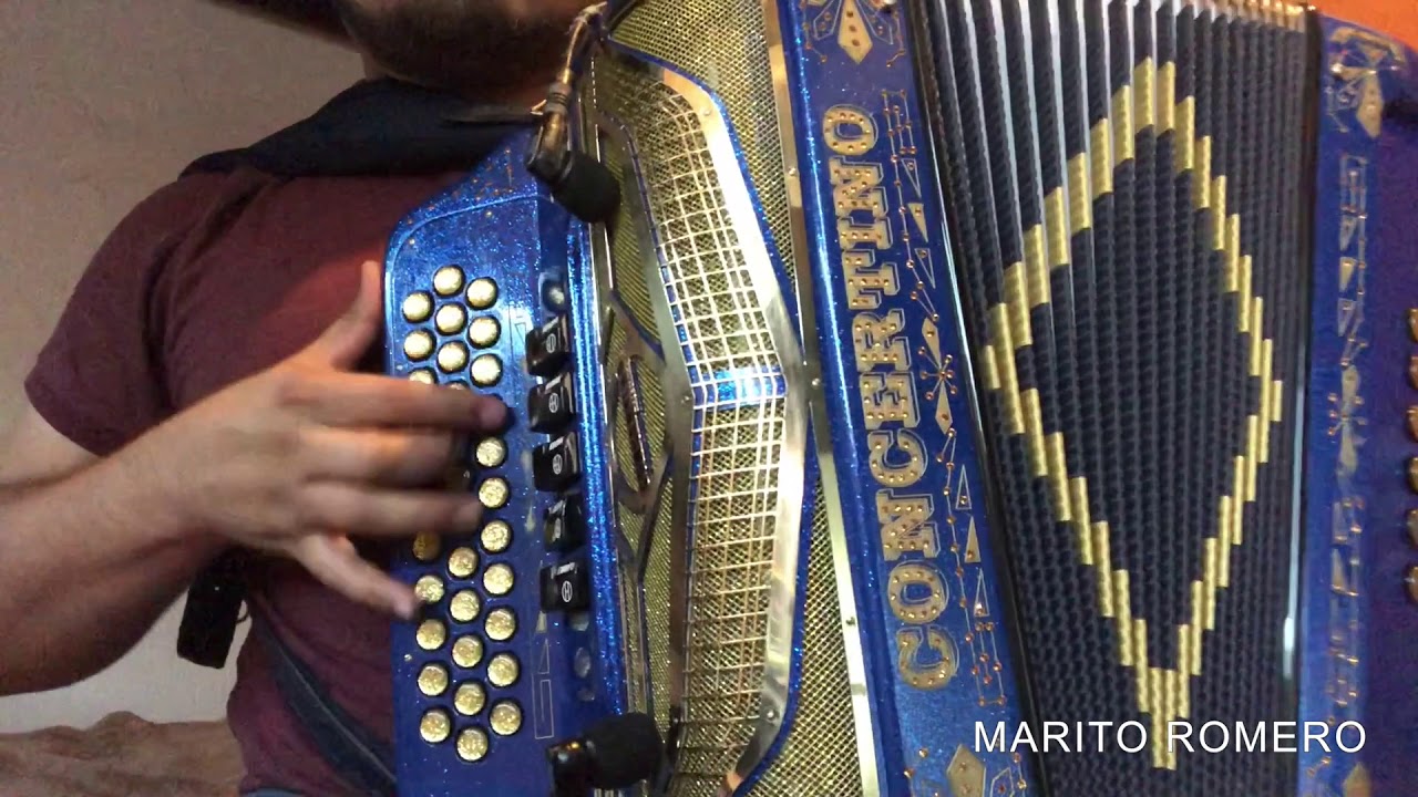 SI TE FALTA ALGUIEN CHRISTIAN NODAL ( ACORDEON )