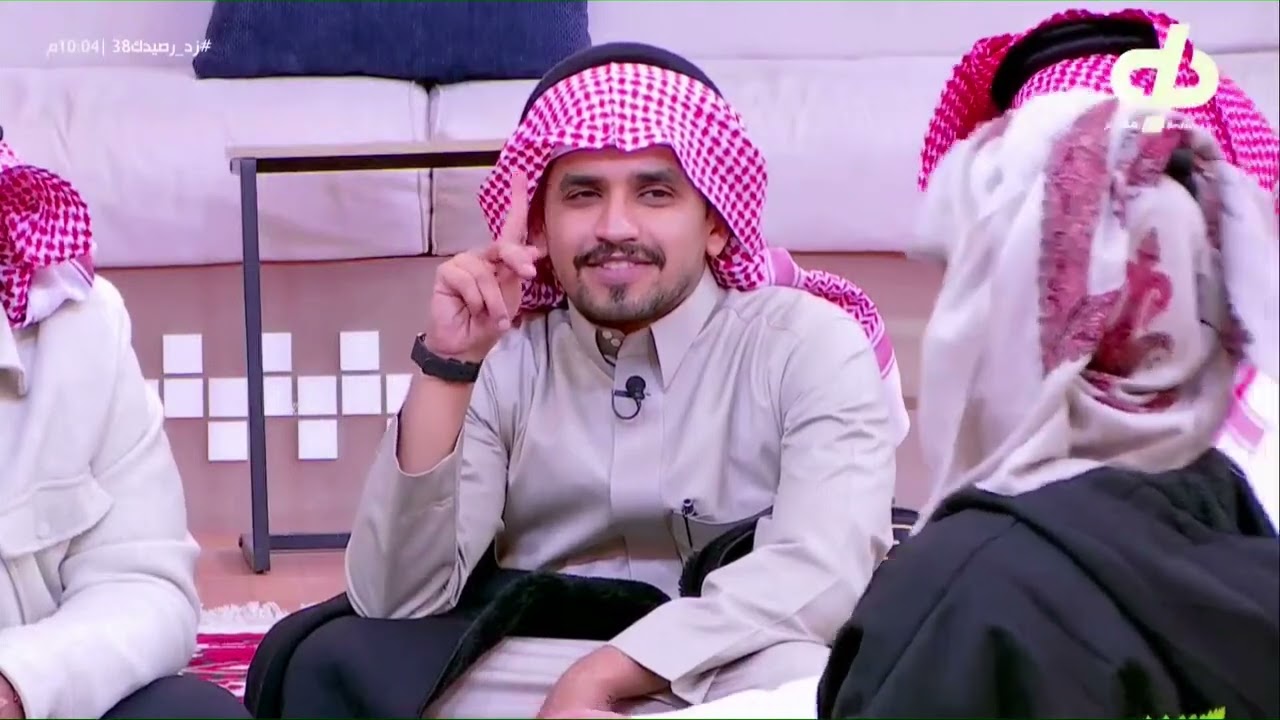 لعبة الوليد الهاشمي وعقوباته الغريبة على المتسابقين ! | #زد_رصيدك38