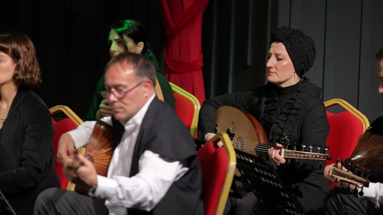 Acemaşiran İlahiler - Donandı her yer kandiller ile / N'eyleyeyim dünyayı