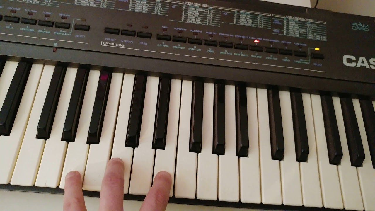 Casio CZ-600 Synthesizer Demo, 1980 Vintage