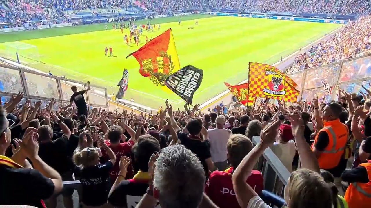 SC Heerenveen - GO AHEAD EAGLES 3-1 | UITVAK | 2022-05-15 | Sfeeractie, sfeerbeelden, doelpunt.