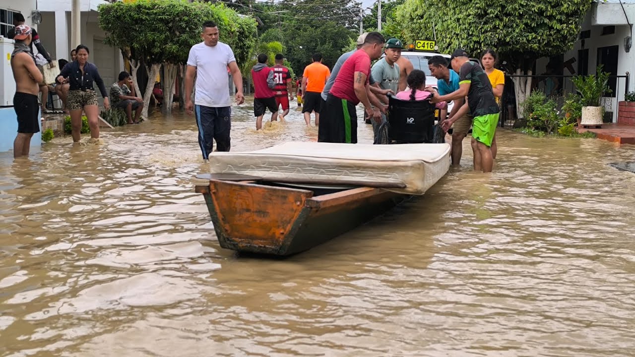Inundaciones en barrios de Montelíbano: Causadas por el fenómeno Frente frío.