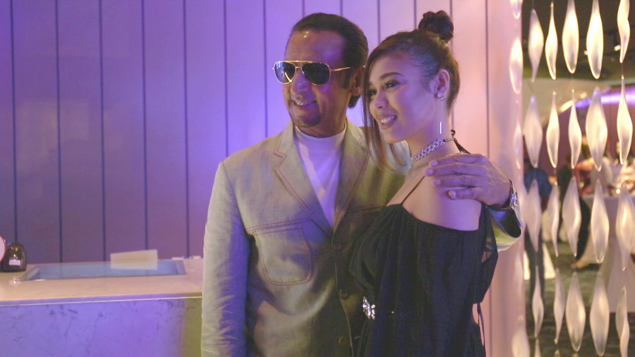 GULSHAN GROVER IN HOLLYWOOD & INTERNATIONAL CINEMA