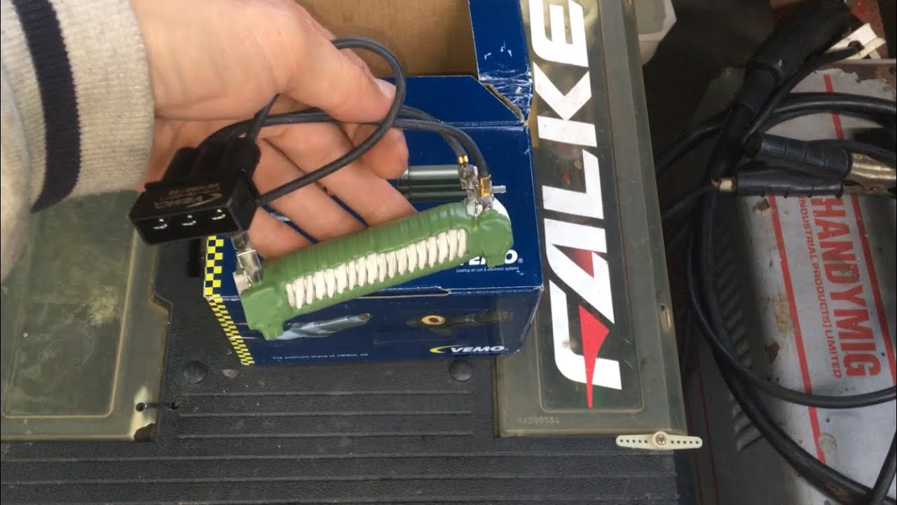 New resistors & custom bracket VW T4 2.5tdi