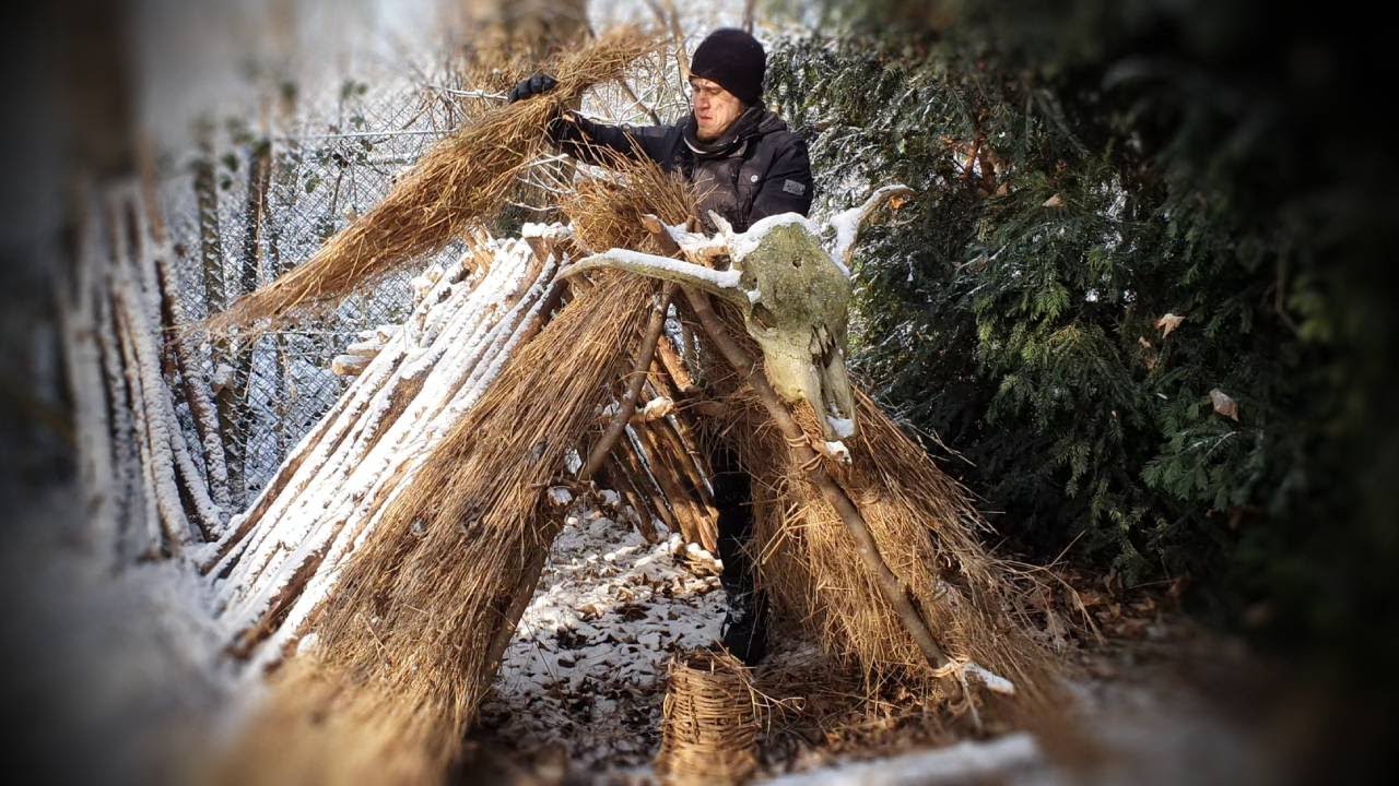 Feuerbohrversuch im Schnee und Dach erweitern - Primitives Journal Teil 7