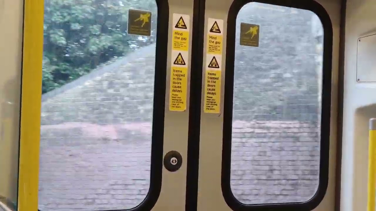 Train Trip - Uxbridge to Ruislip Manor, London