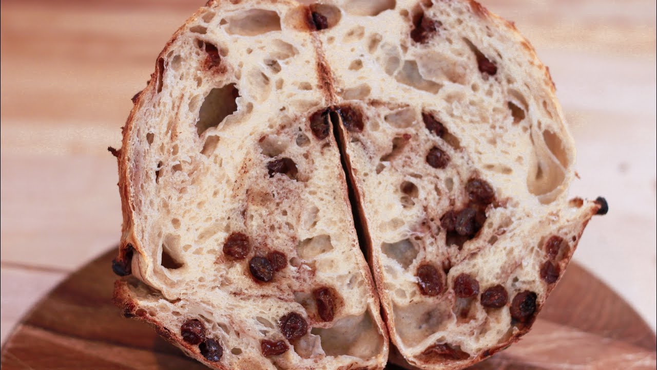 Cinnamon Raisin Sourdough Bread Recipe That&rsquo;s Too Good to Share!
