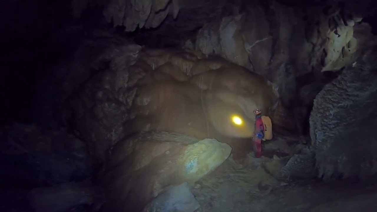 ¡¡¡Agobio extremo!!! Cueva de la Carrera
