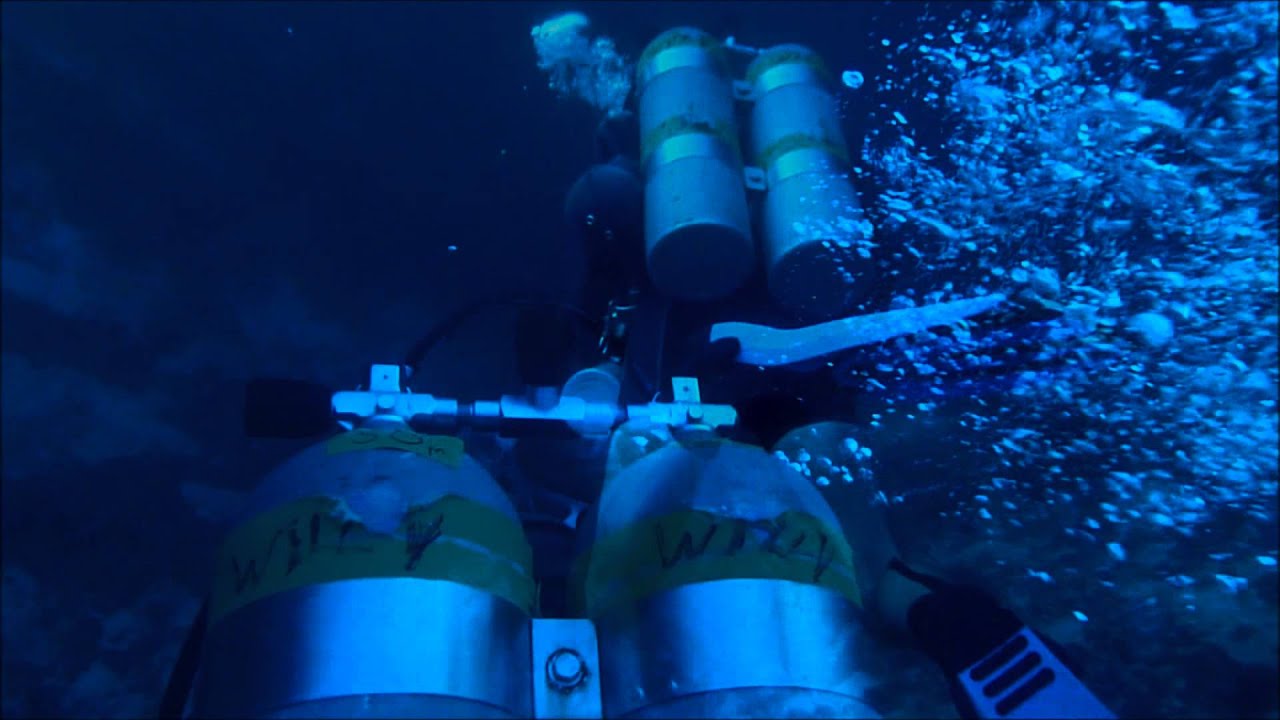 Malapascua,Monad Shoal