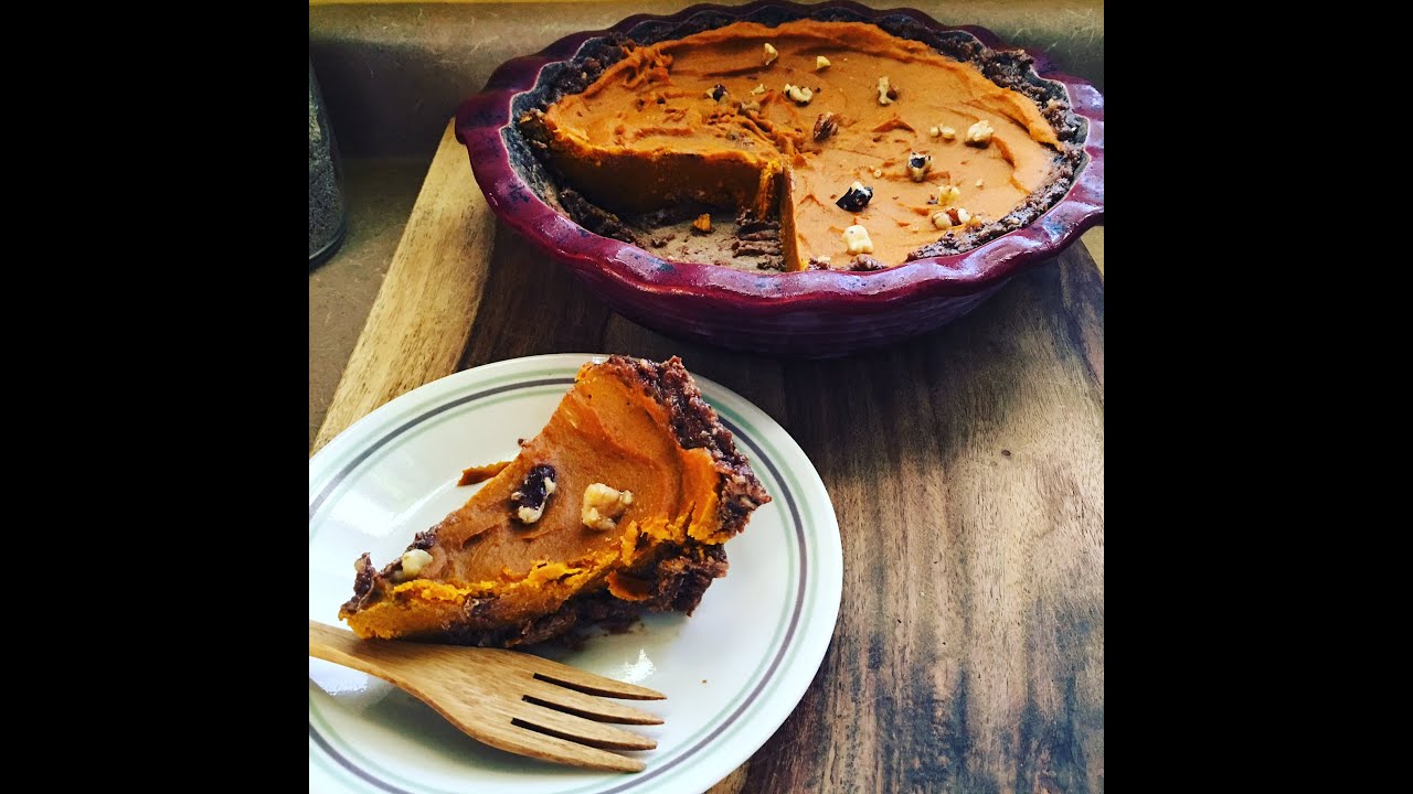 Raw Vegan Pumpkin Pie -easy & YUMMY !