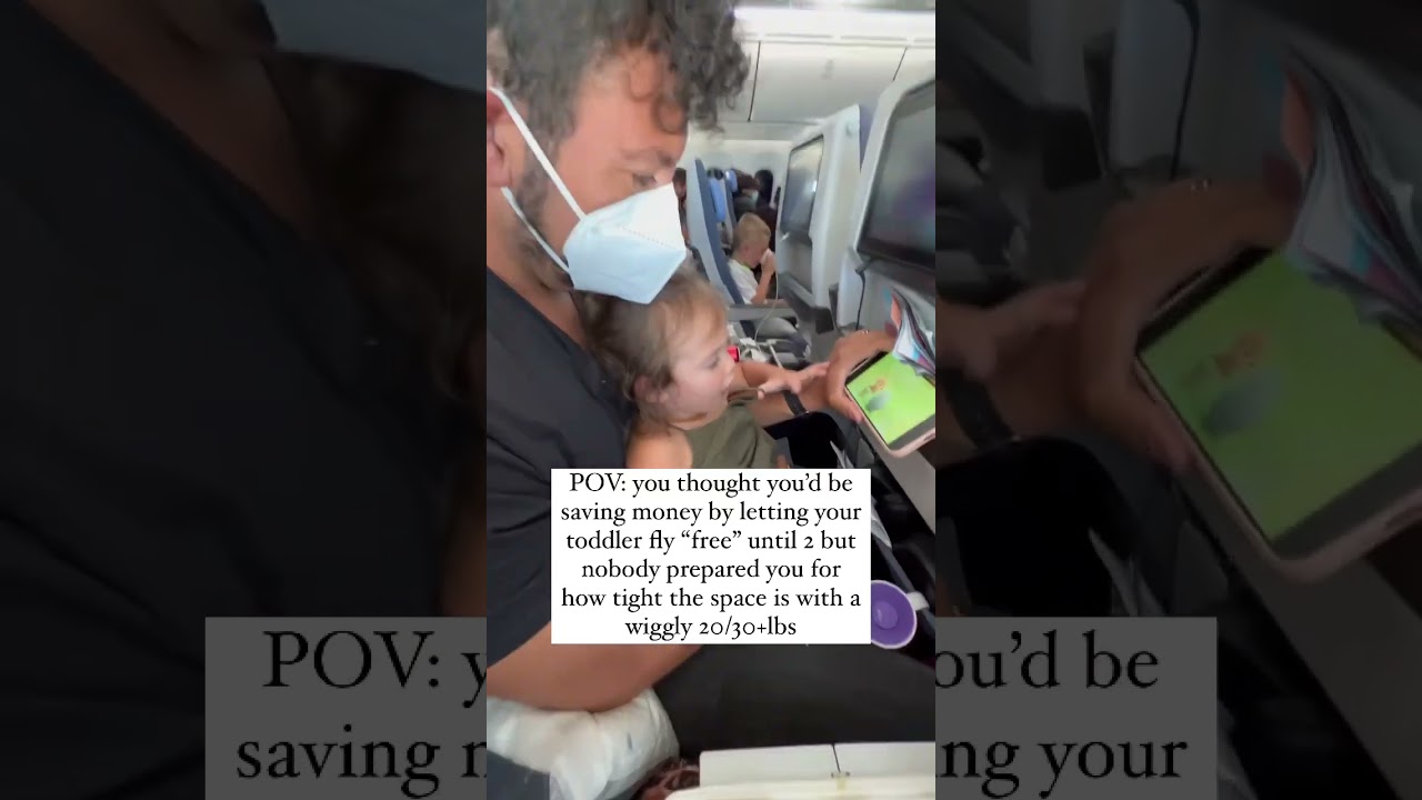#flyingwithkids #takethekids #babysfirstflight #flyingwithinfants #flyingwithbaby
