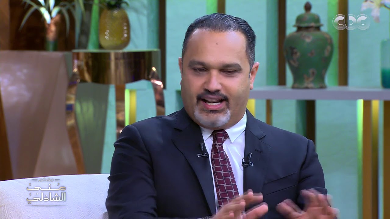 لما دكتور يروح يعمل عملية لأسد