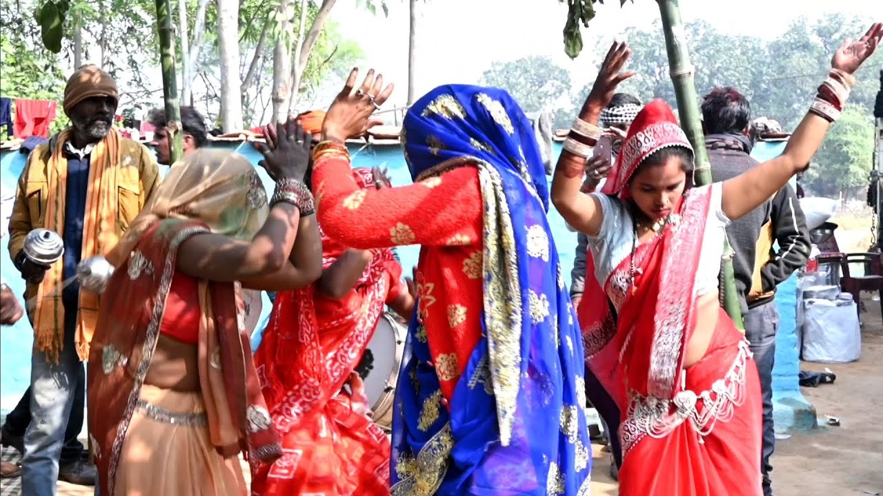 💥 गांव की महिलाओं ने ऐसा डांस किया की बैंड वालों की........💥 | Band Baja ka desi dance video |