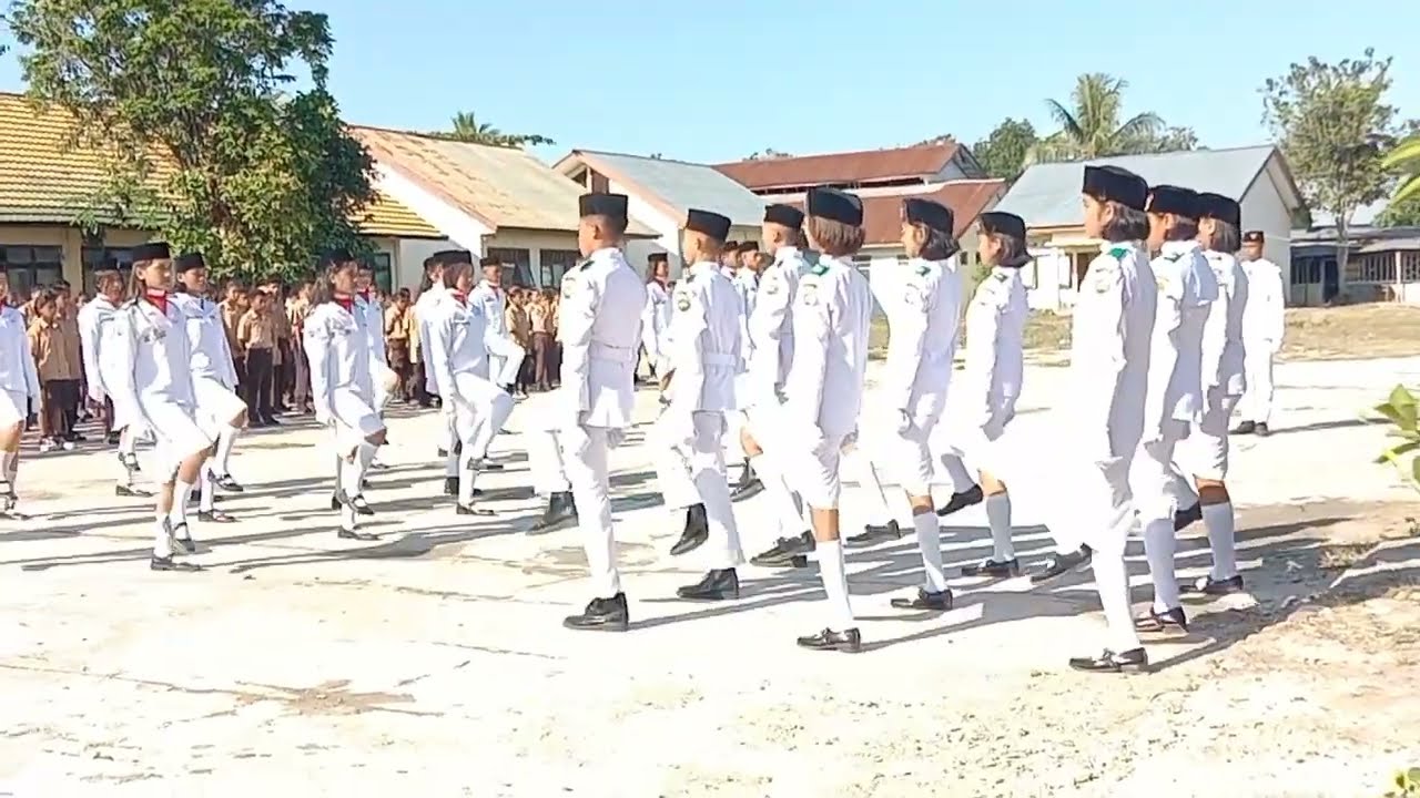 Upacara Memperingati Hari Kesaktian Pancasila 01 Oktober 2025 di Sman Harekakae 
