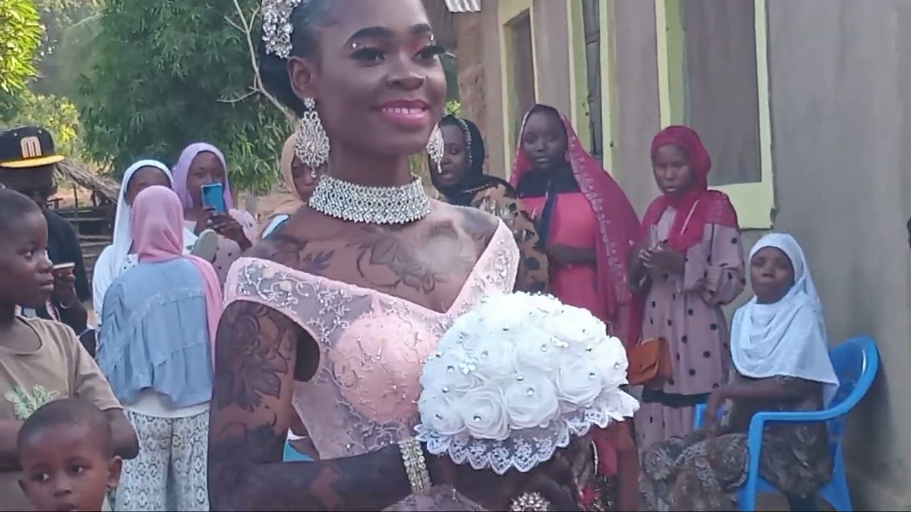 TABASAMU LA UPENDO NDILO HILI CHECK MANENO.|| BOSSLADY AMEANGUKA NAYO.