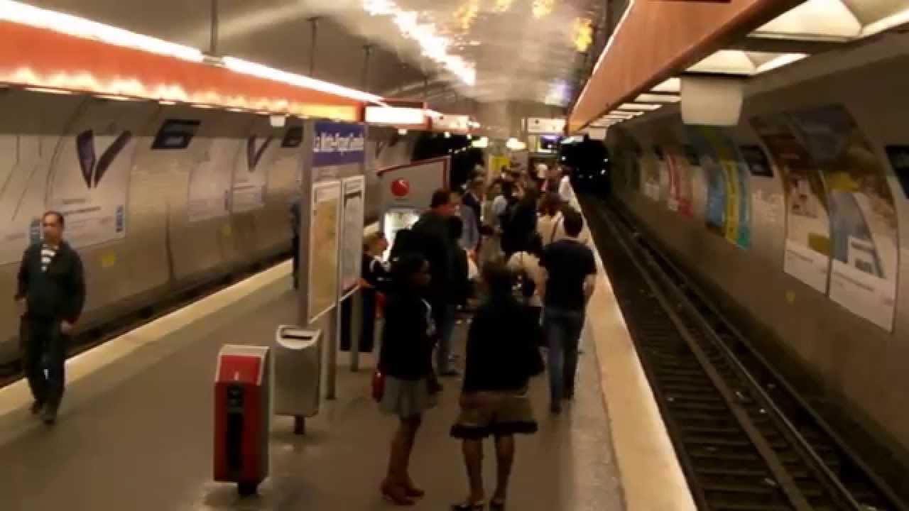 18 Minutes on the Paris Metro, June 2015