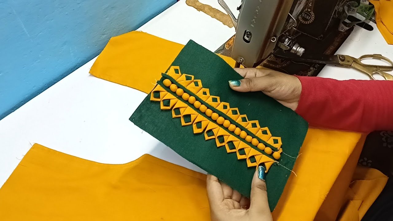 ये मोती गले का डिजाइन आजकल बहुत ही फैशन में चल रहा है/Neck Design/Kurti Neck Design/Blouse Design