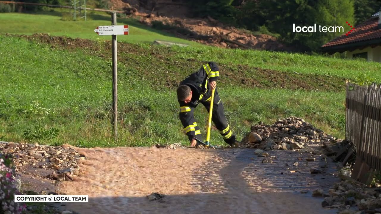 Val di Fassa, il giorno dopo si spalano ancora i detriti