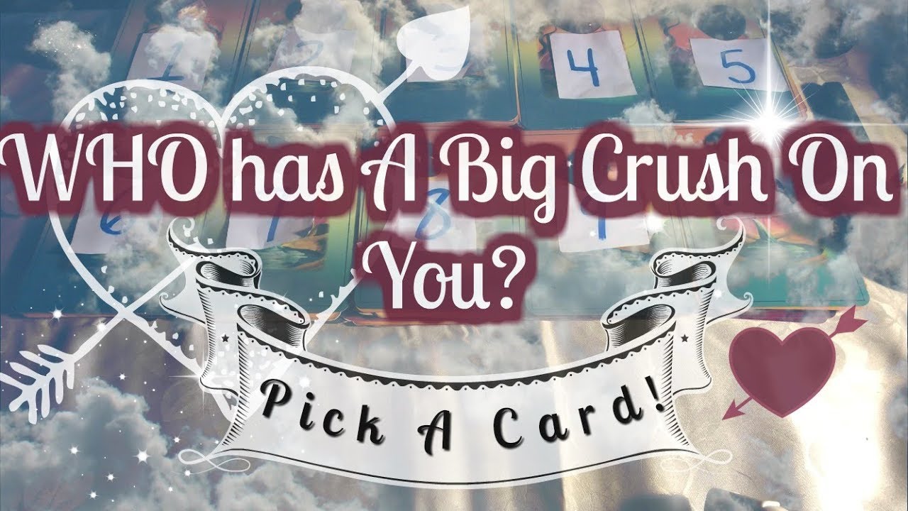 😍WHO HAS A BIG CRUSH ON YOU?! *PICK A CARD* WILL THEY MAKE A MOVE? Love READING! Timeless✨✨✨