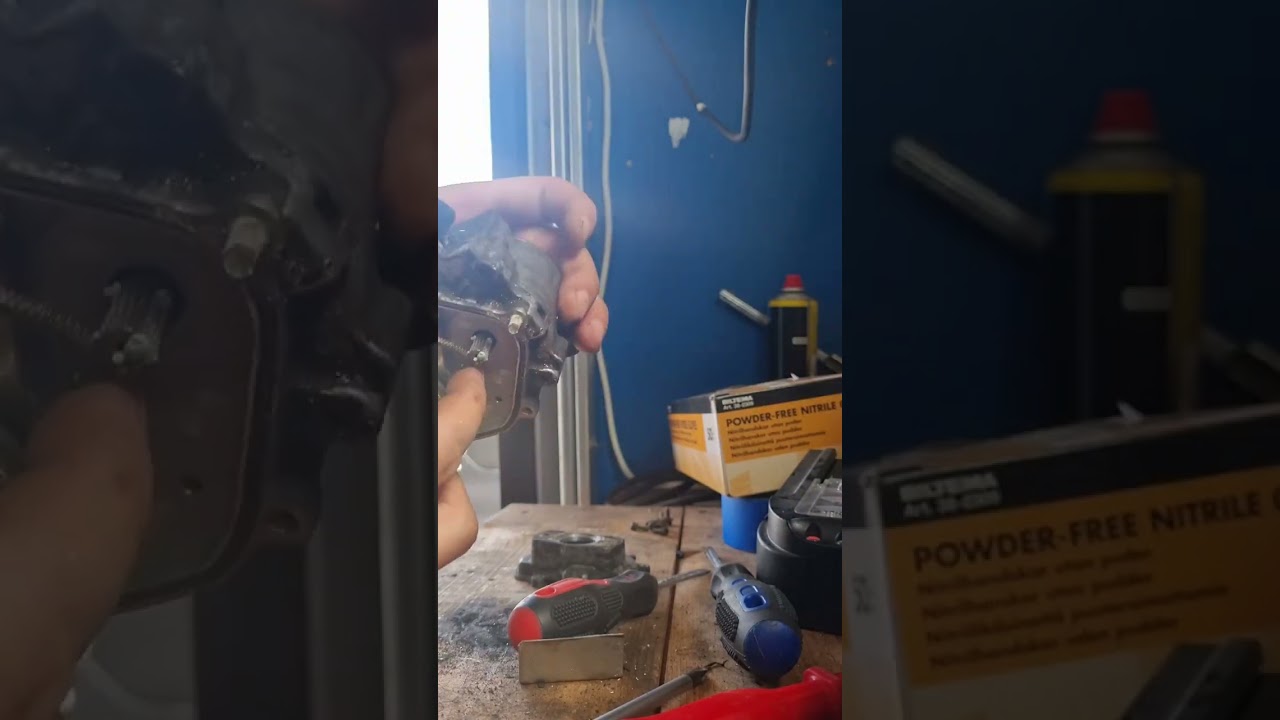 RX8 Oil Metering Pump - Disassemble