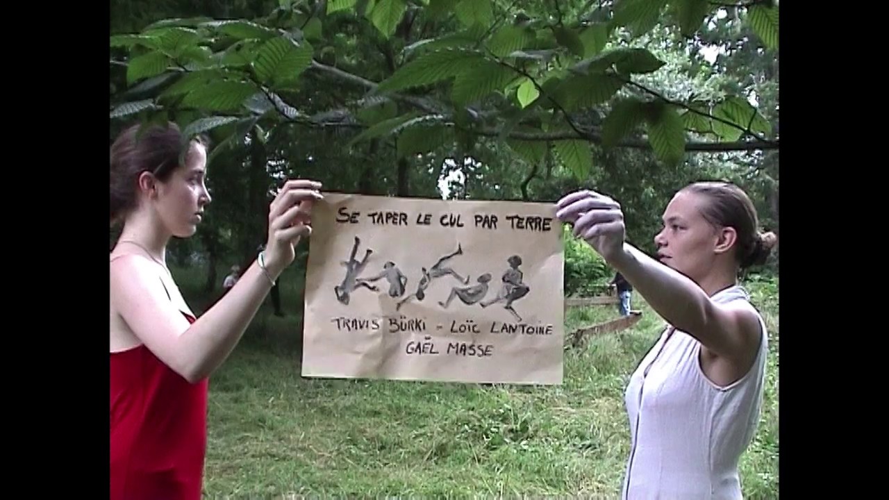 Se taper le cul par terre - cadrages exquis