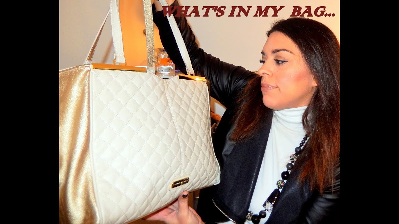 What's in my bag~Τι έχω στην τσάντα μου??