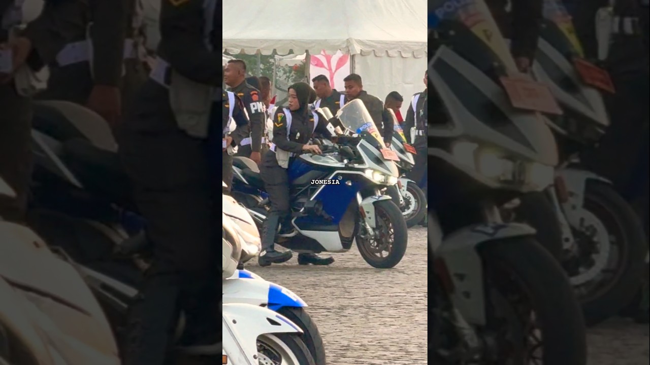 Mantap 🔥 Momen Tentara Cantik Polisi Militer TNI Angkatan Darat Parkir Motor #tentara #tni #tniad