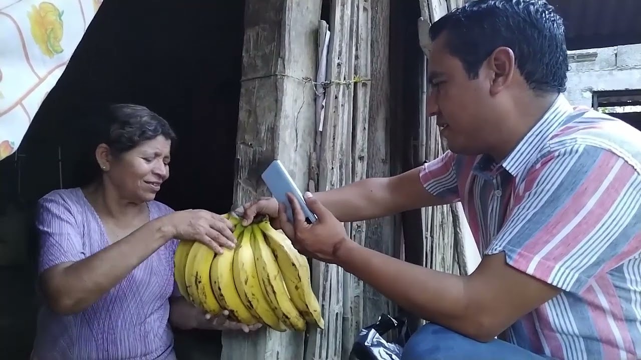 ijoles doña leticia no quiere nada, miro feo el platano 😮