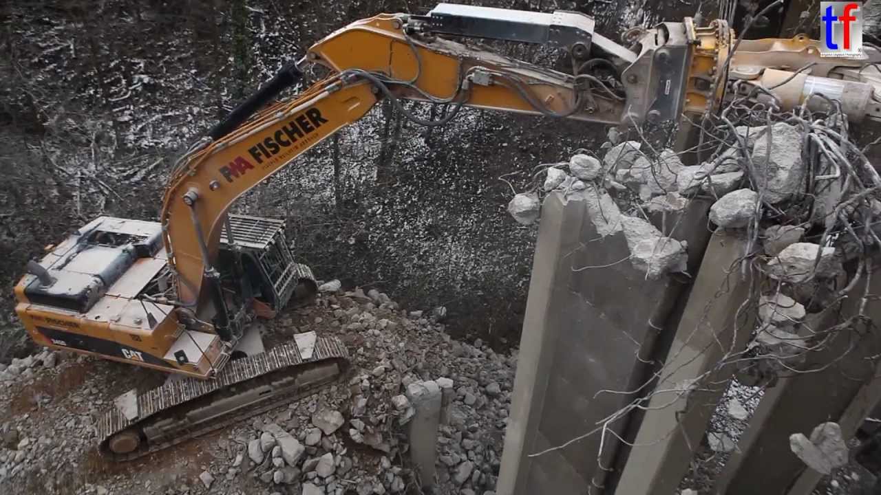 CATERPILLAR 345D *** Bridge Demolition / Abbruch Murrtalviadukt, B 14, Backnang, GERMANY ***