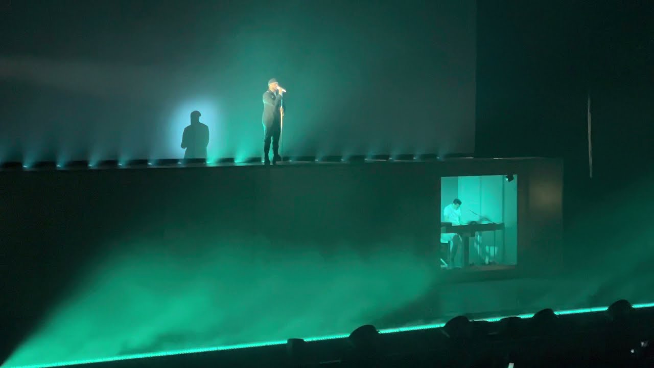 Slimane - Adieu Versus Tour live Zenith Amiens 26/11/21