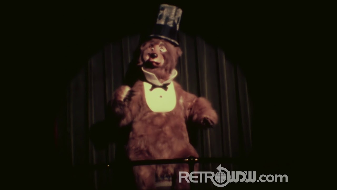 Art & Linda return to the Magic Kingdom ’75 – Home Movie