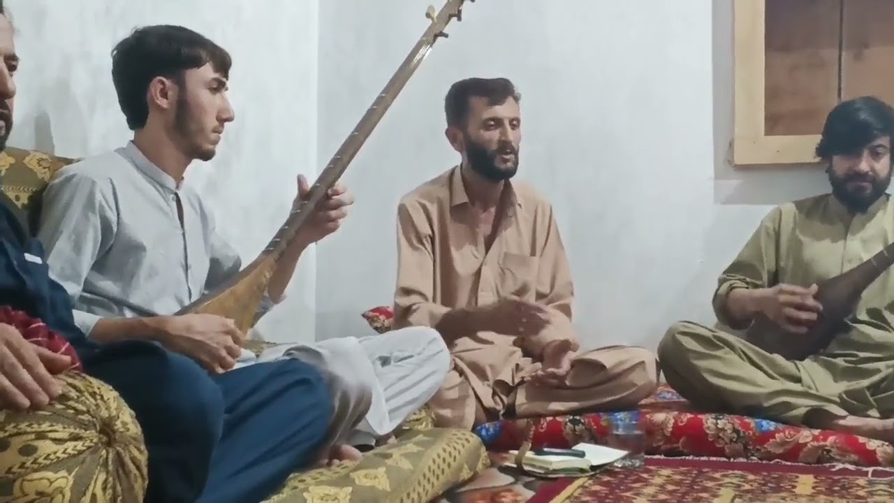 Salam ishqo tn koror yaranan ishq husnu kapala taj sher.Saleem sehraye