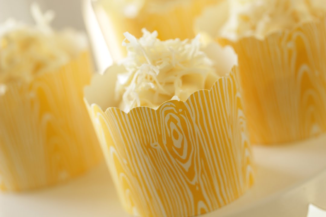 Beth's Banana Coconut Cupcake Recipe | ENTERTAINING WITH BETH