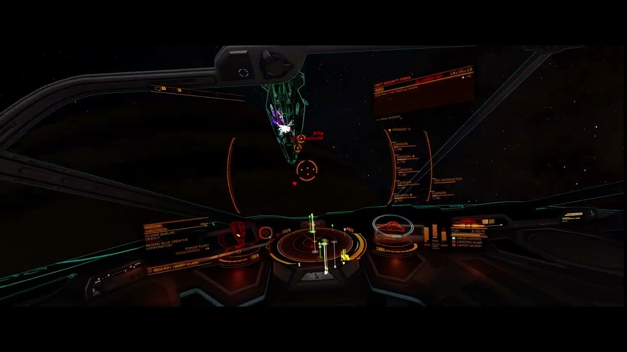 Defending pirate attack on Megaship (Hauler Class) - Python MkII 6x Cannons (PvE solo)