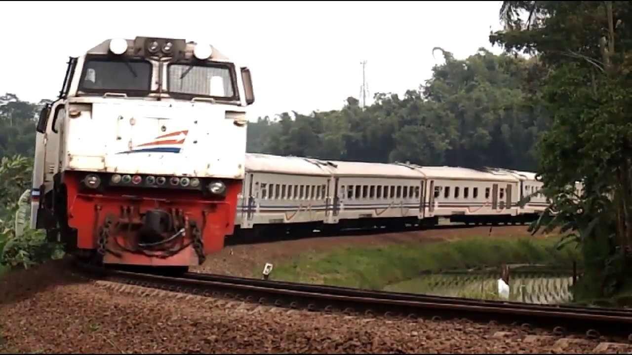 Spot kereta api terbaik daop 2 timur (Part 1)