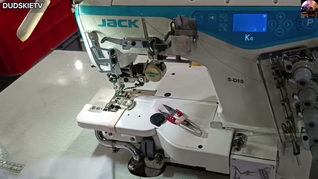 Fast Hand With Automatic Jack K4 Fabric Trimmer.