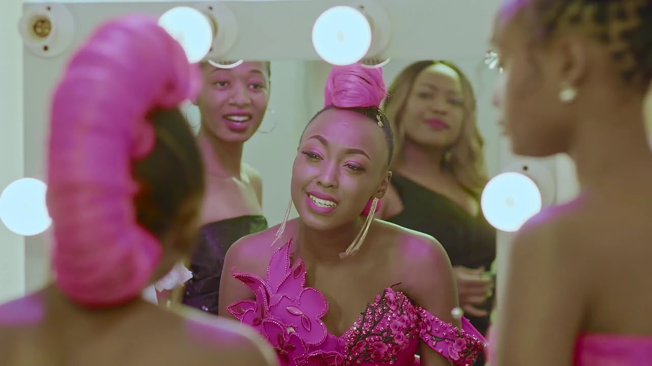 Pink Ladies S01 E01