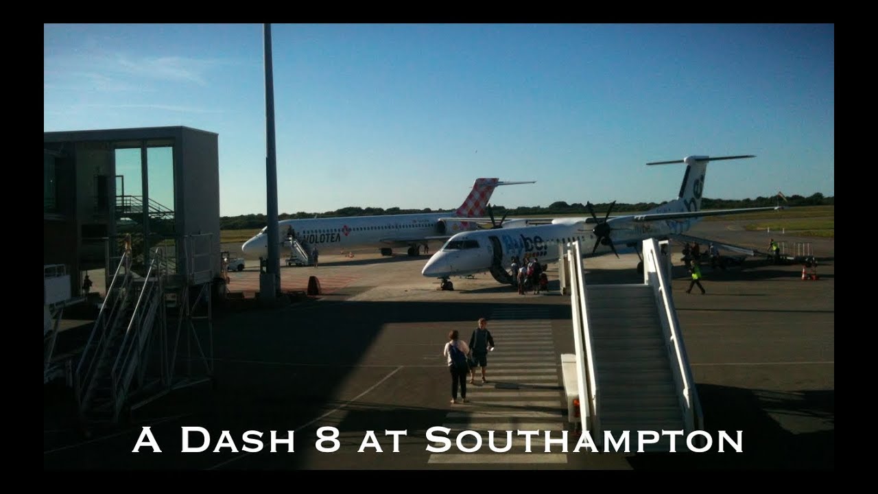 An Evening Landing at Southampton (Flybe operated Dash 8)