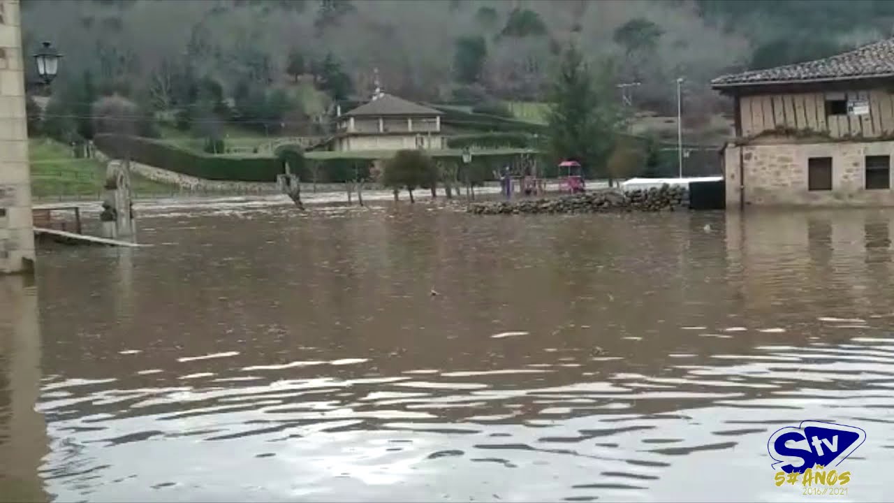 Salduero se inunda con la crecida del Duero